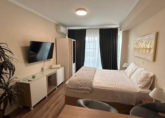 Athens Diamond